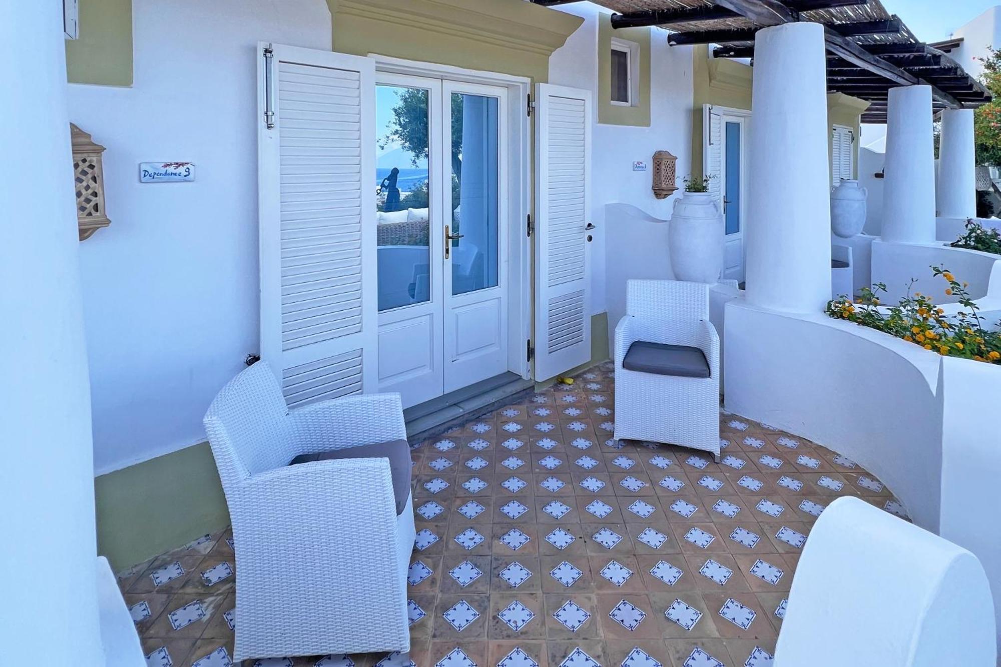 Dependance La Caletta Hotel Panarea Luaran gambar