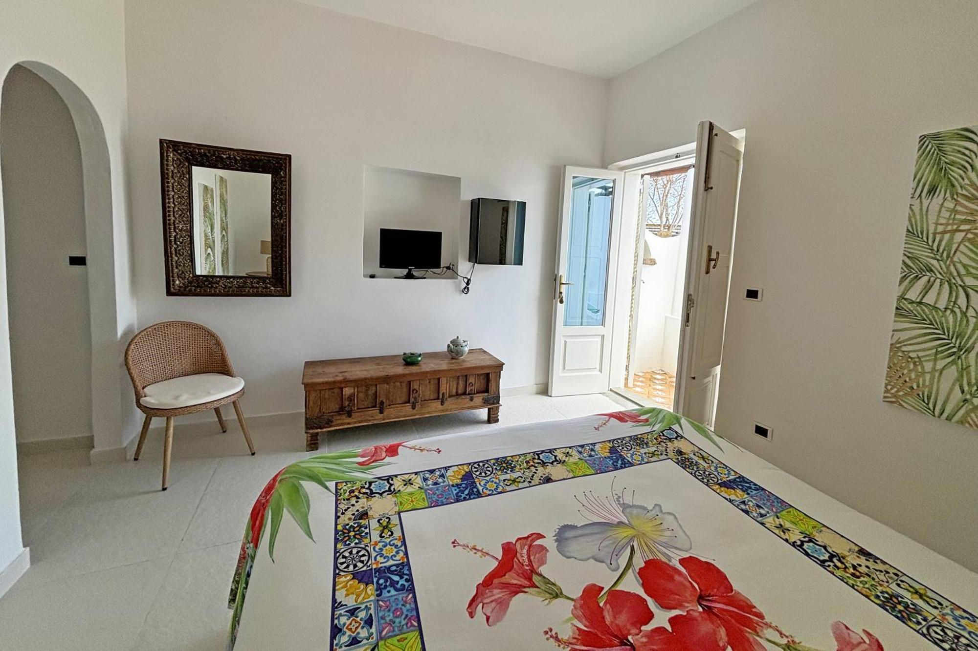 Dependance La Caletta Hotel Panarea Luaran gambar